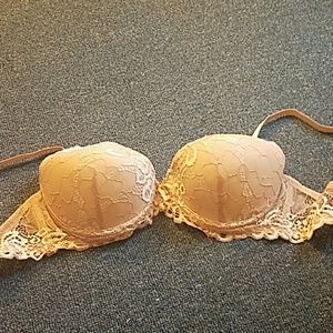 Lacy pink push up bra